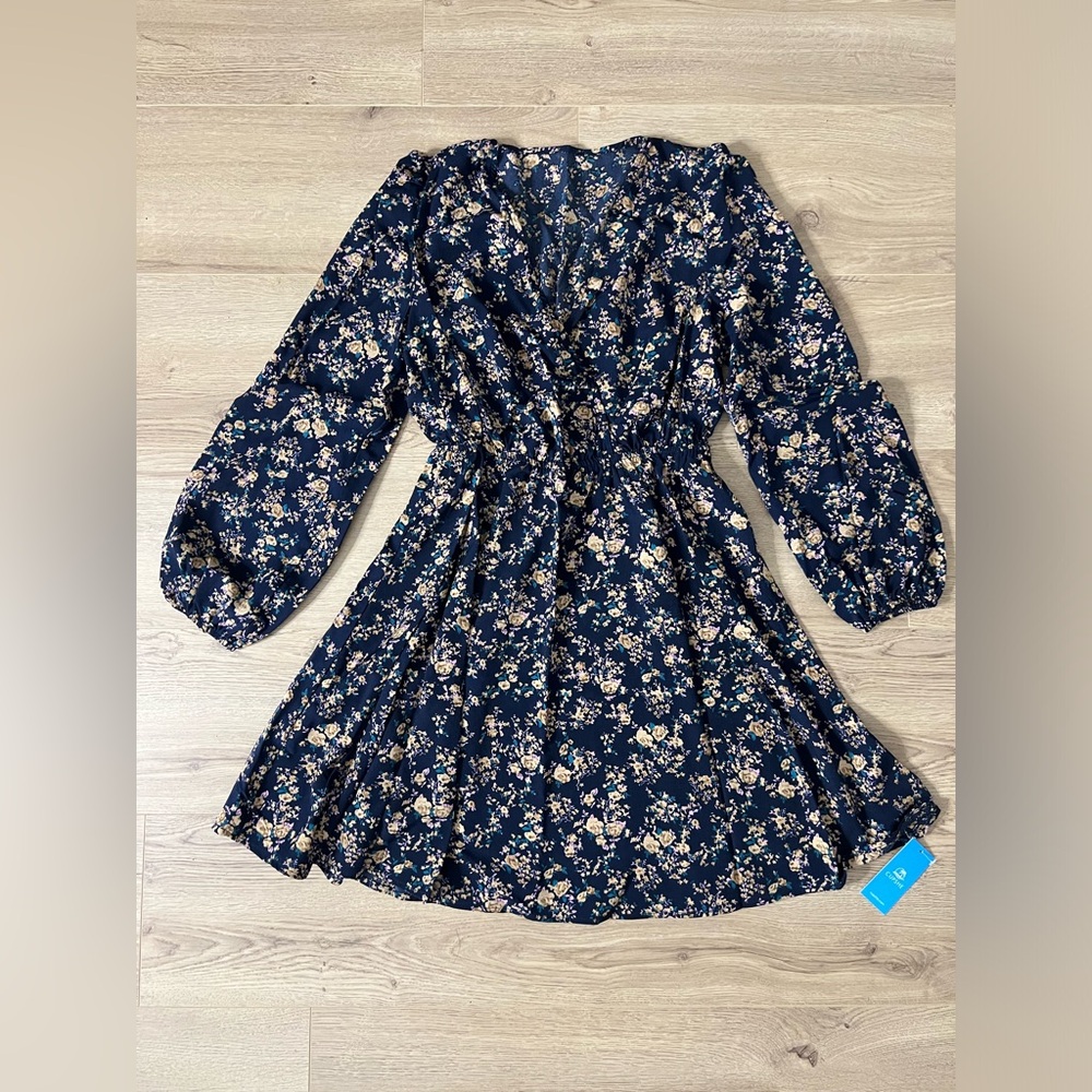 CUPSHE Navy Blue Floral Long Sleeve V-Neck Dress